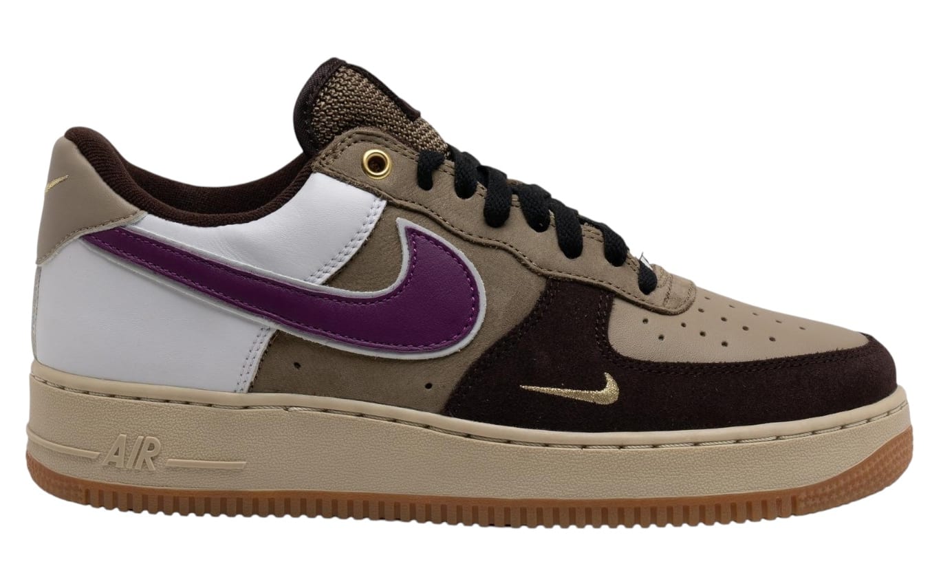 Locker Room Kicks