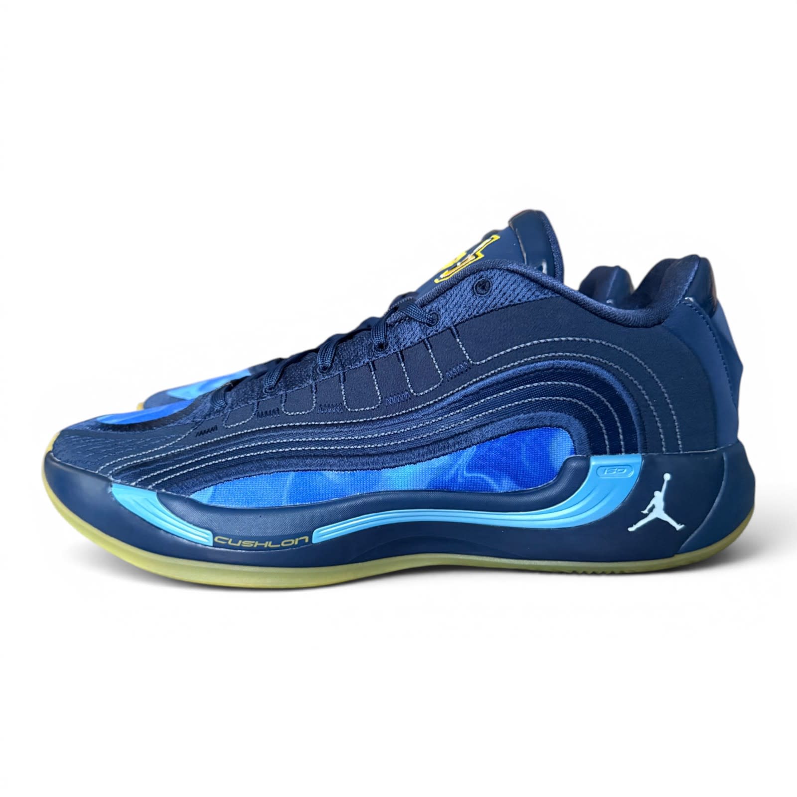 Jordan Luka 4 Flip NCAA Marquette PE Away
