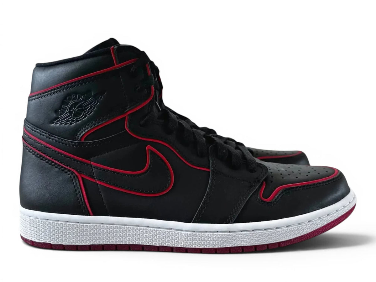 https://res.cloudinary.com/dlqdbsx2k/image/upload/v1779058749/Jordan_1_Retro_High_Bloodline_F_F_-_2019_Christmas_Gift_knn6rc.jpg