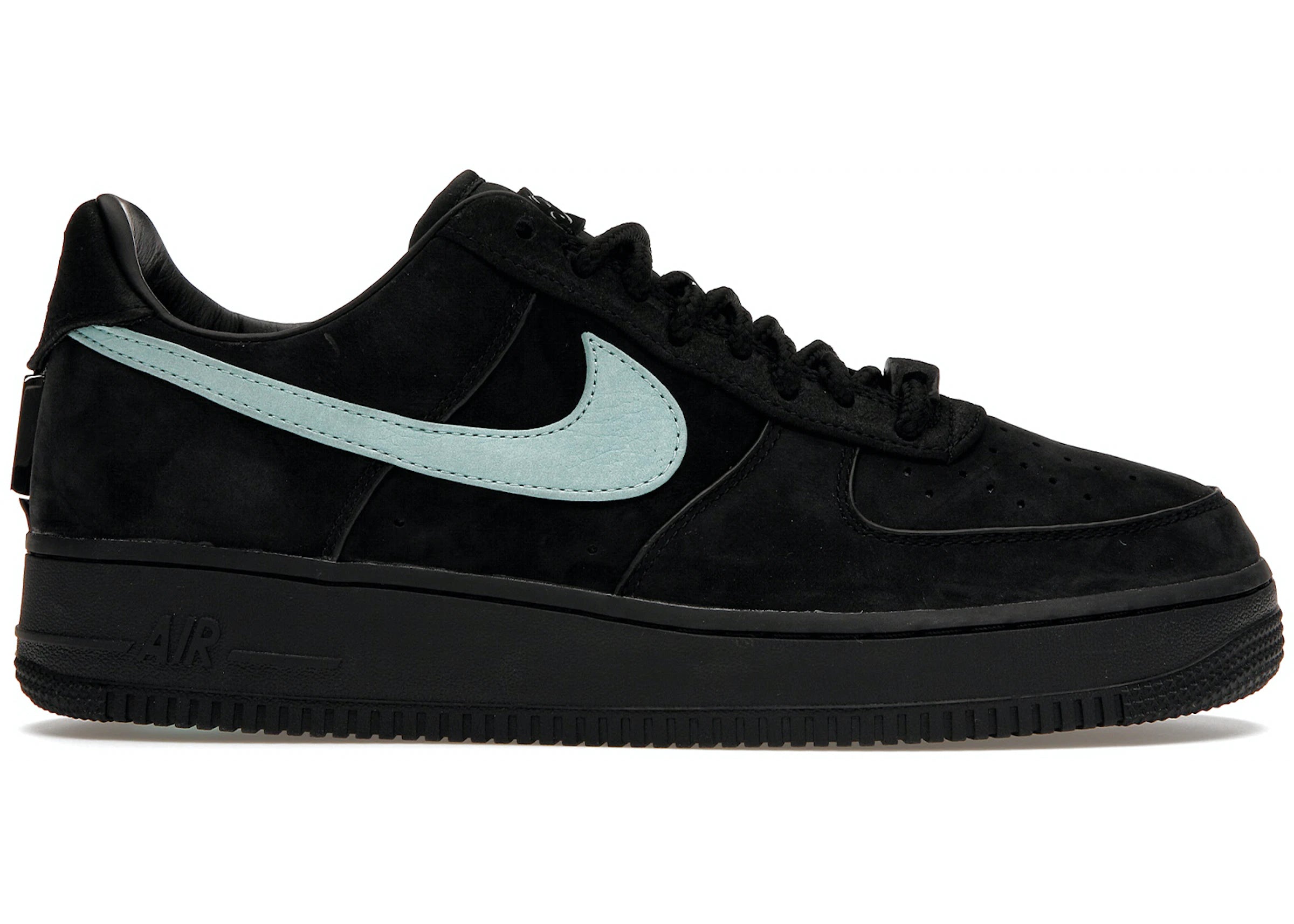 Locker Room Kicks
