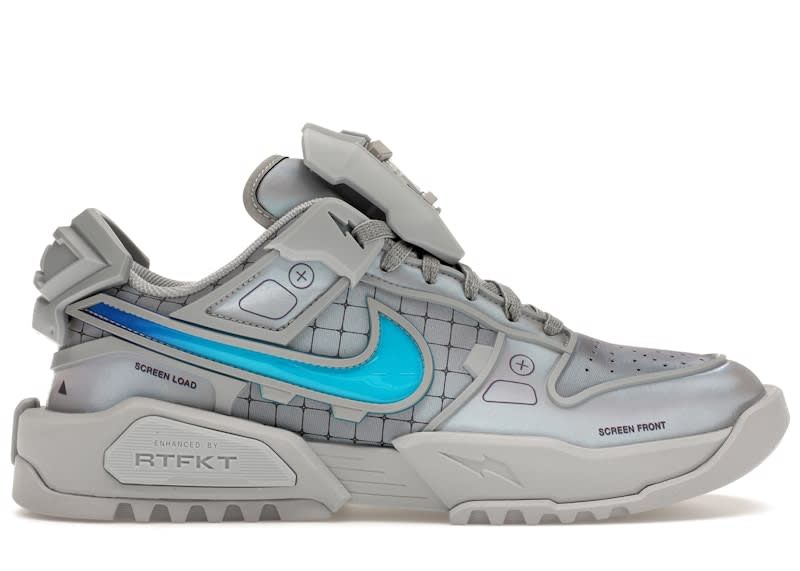 Locker Room Kicks