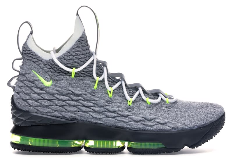 Nike LeBron 15 Air Max 95