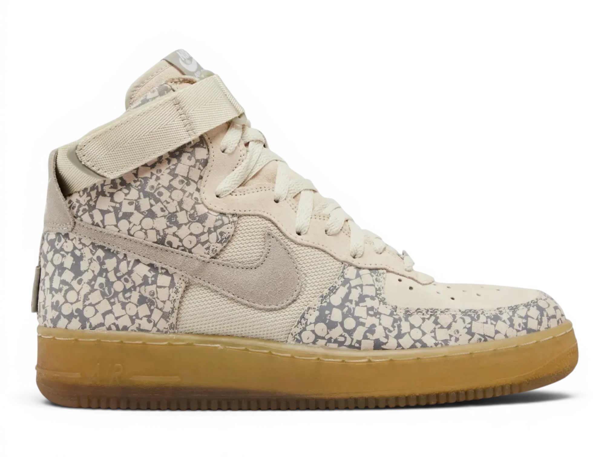 https://res.cloudinary.com/dlqdbsx2k/image/upload/v1779059317/Nike_Air_Force_1_High_L_M_Stash_-_Tokyo_bgvx4h.jpg