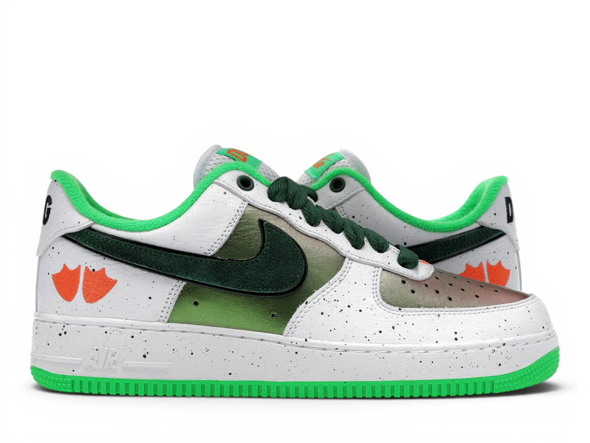 https://res.cloudinary.com/dlqdbsx2k/image/upload/v1778764240/Nike_Air_Force_1_Low_Ducks_of_a_Feather_University_of_Oregon_Egg_or_Duck_awljhq.jpg