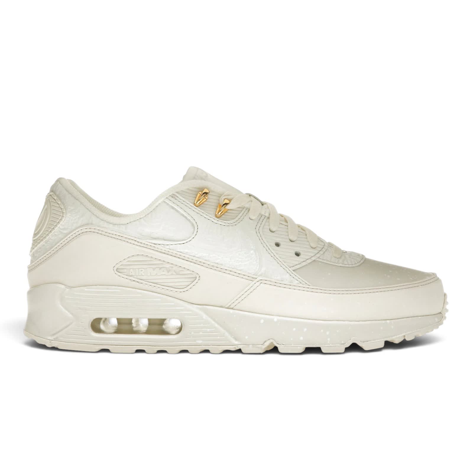 https://res.cloudinary.com/dlqdbsx2k/image/upload/v1789872163/Nike_Air_Max_90_Slawn_Sail_cadr8u.jpg