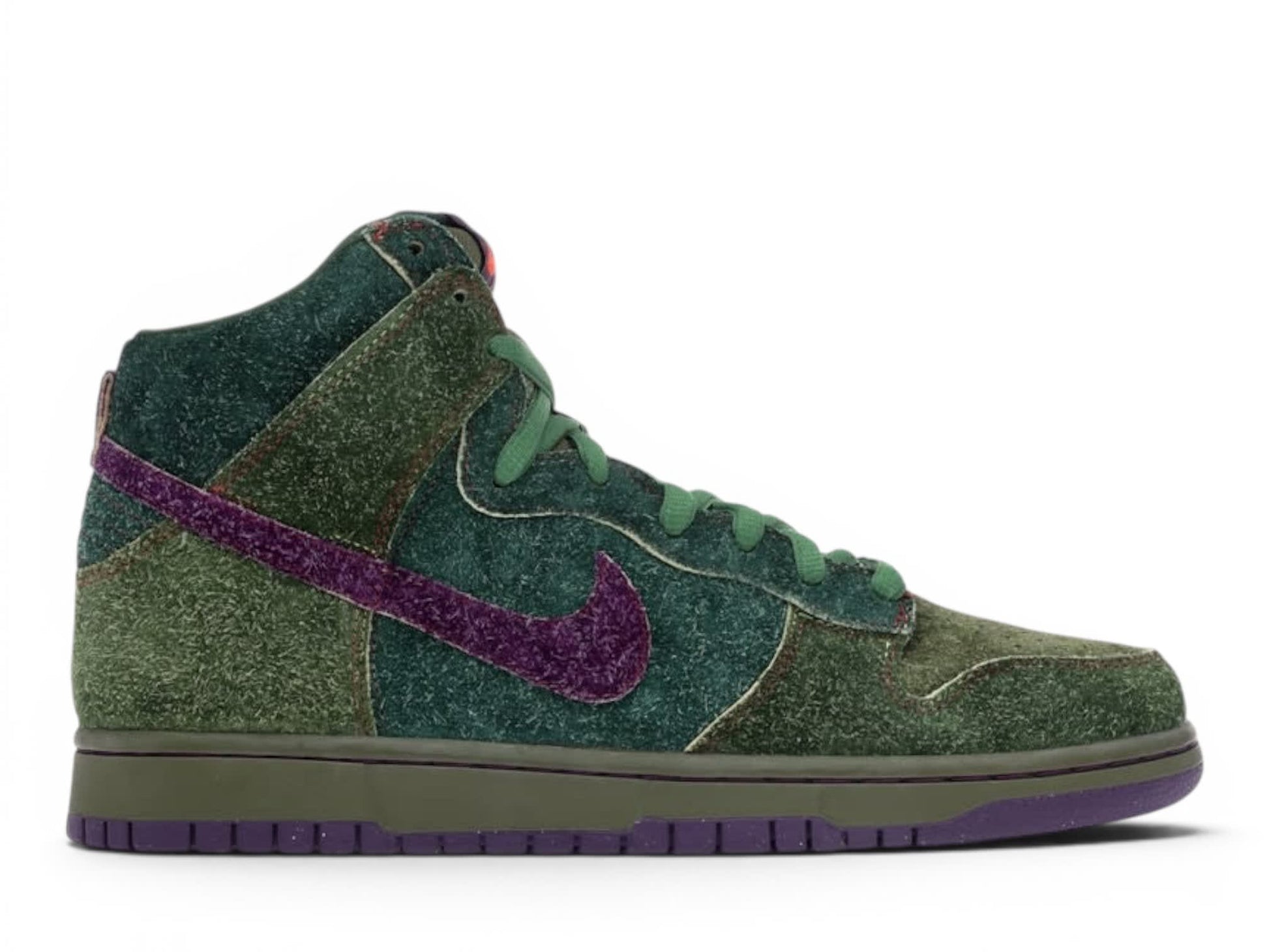 Nike SB Dunk High Skunk 420