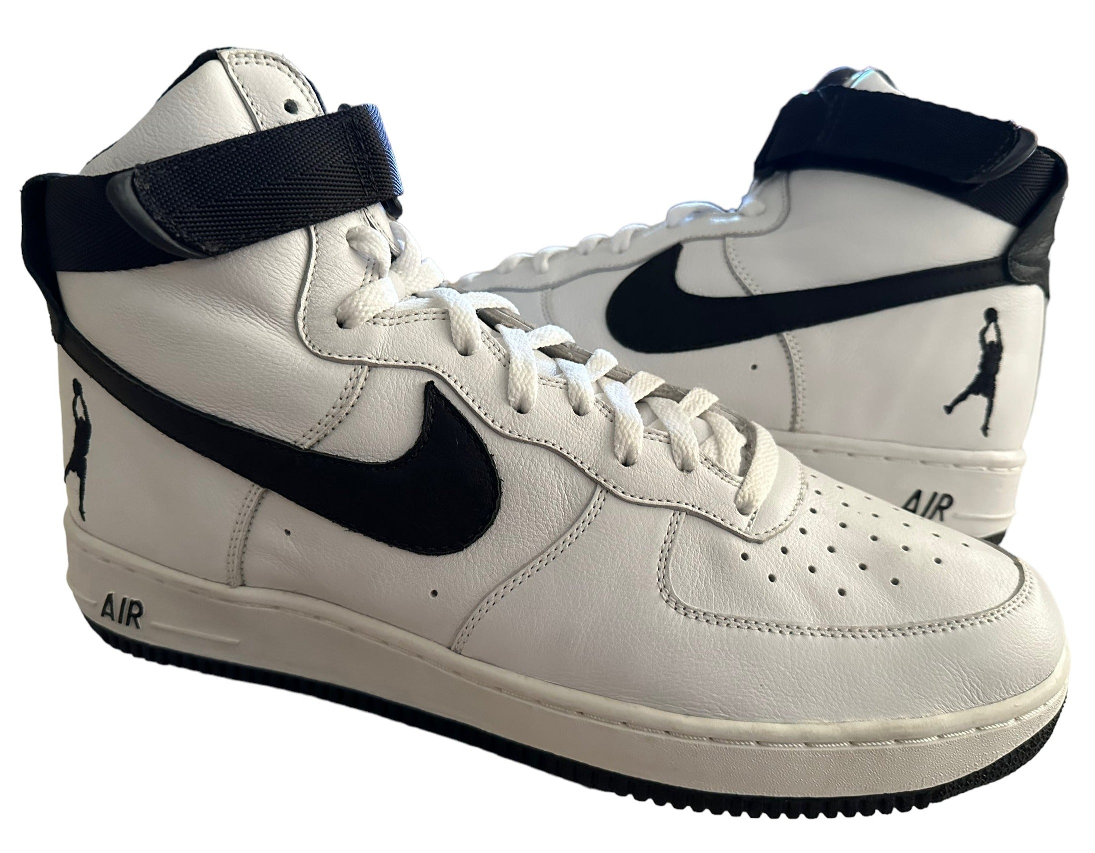 Locker Room Kicks