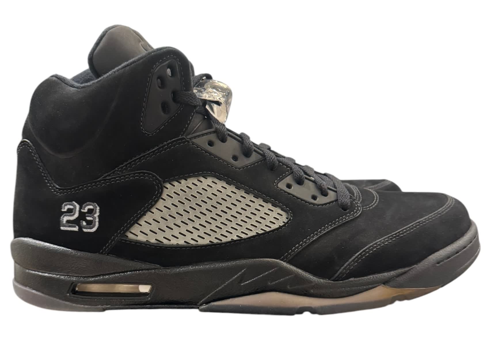 Locker Room Kicks