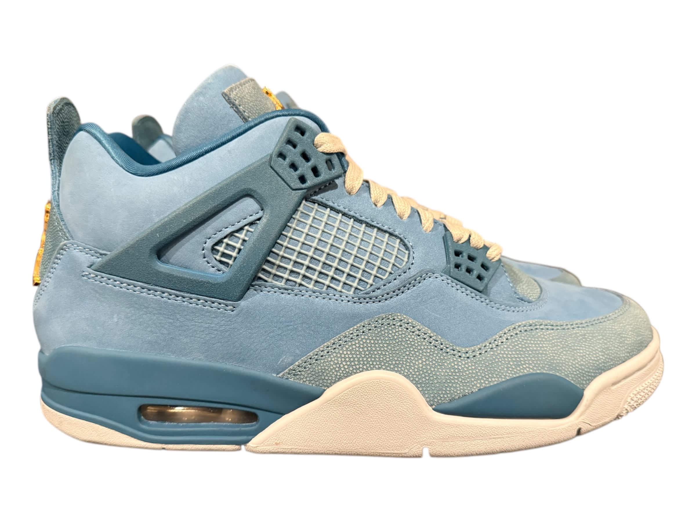 Locker Room Kicks