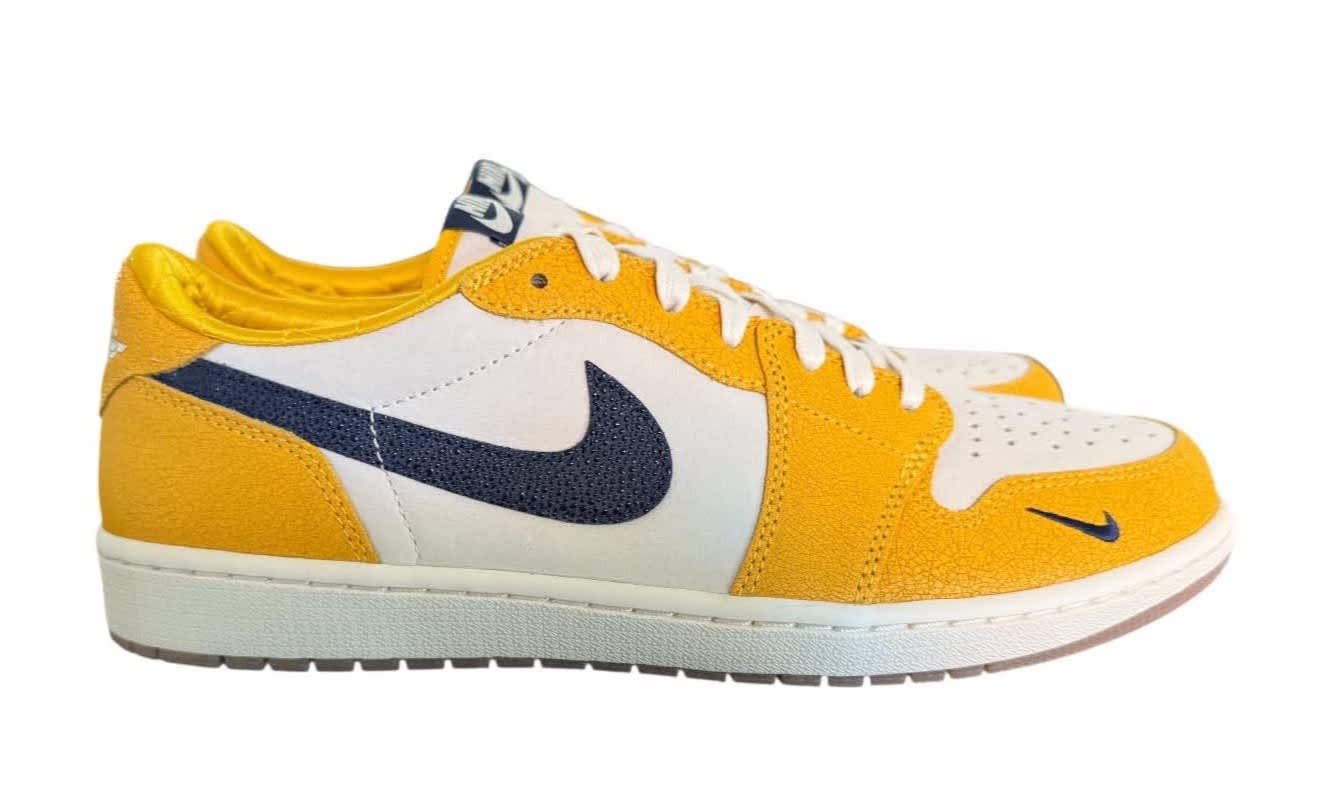 Locker Room Kicks