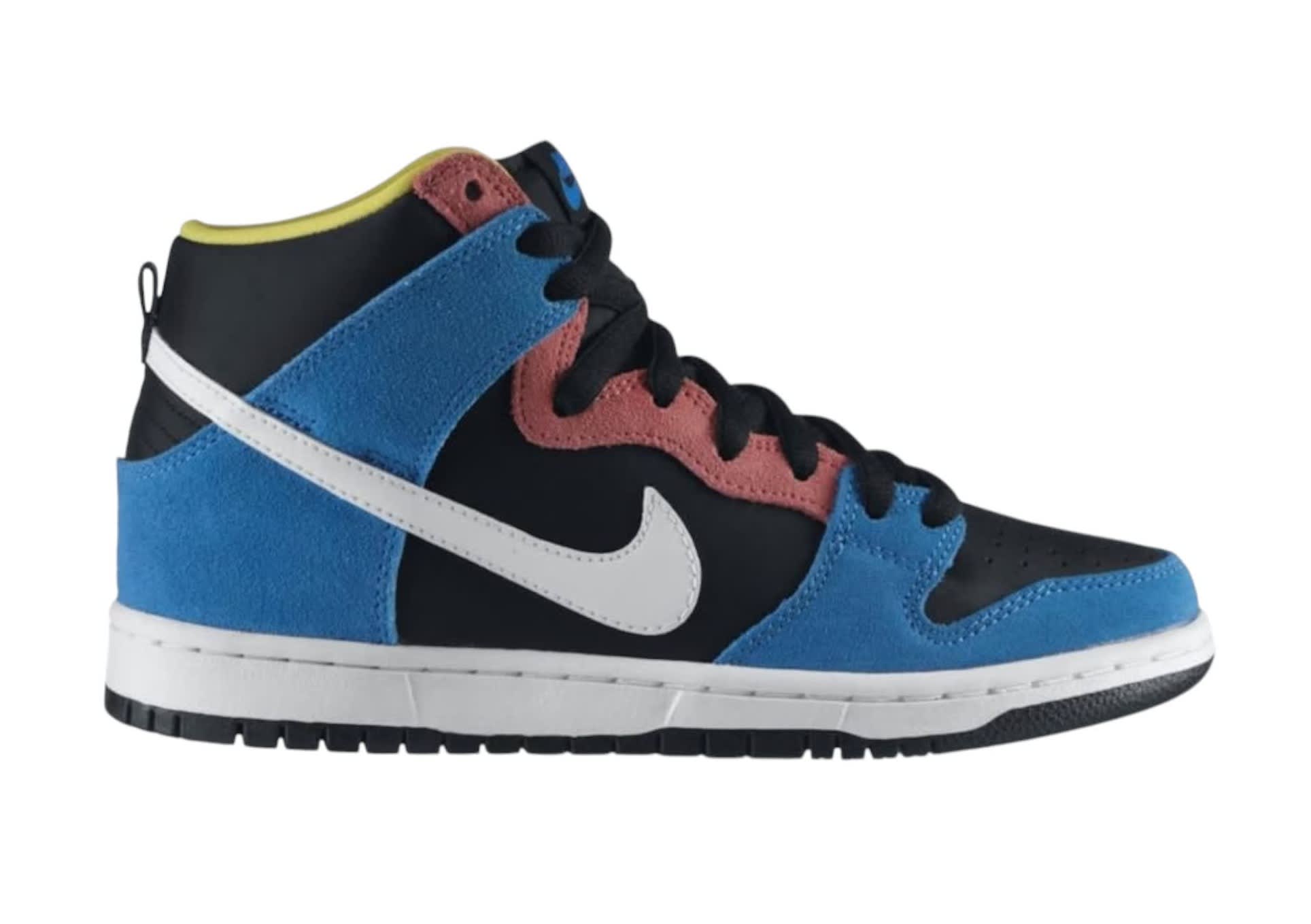 Locker Room Kicks