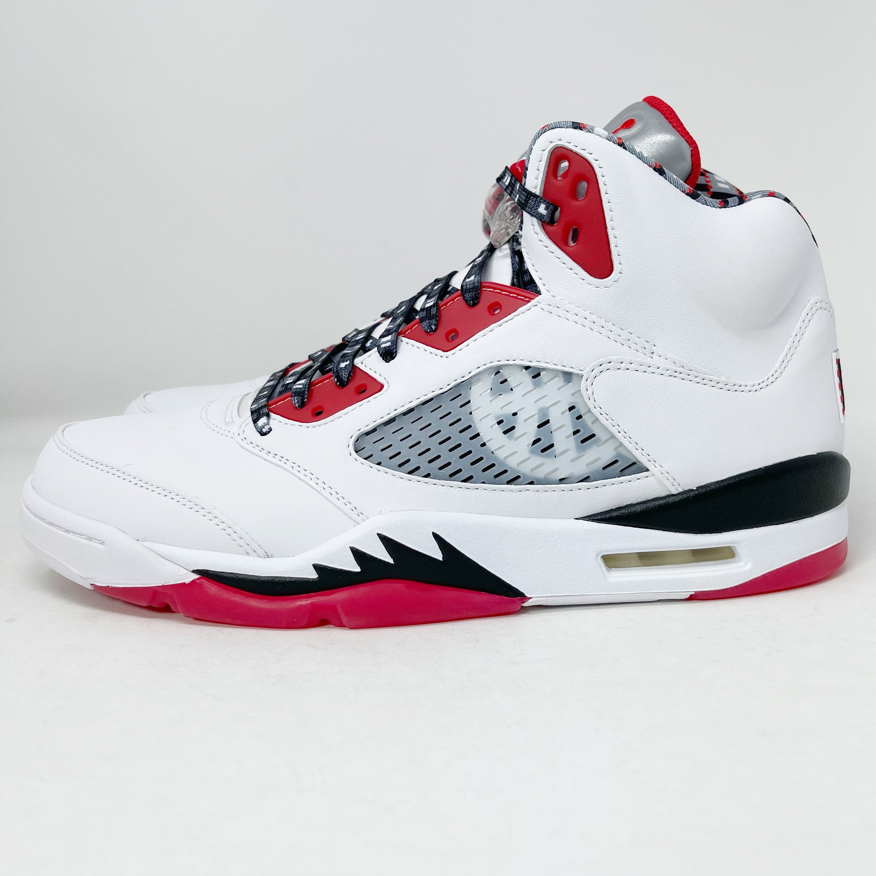 Jordan V (5) Quai 54